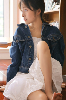 年轻女仆